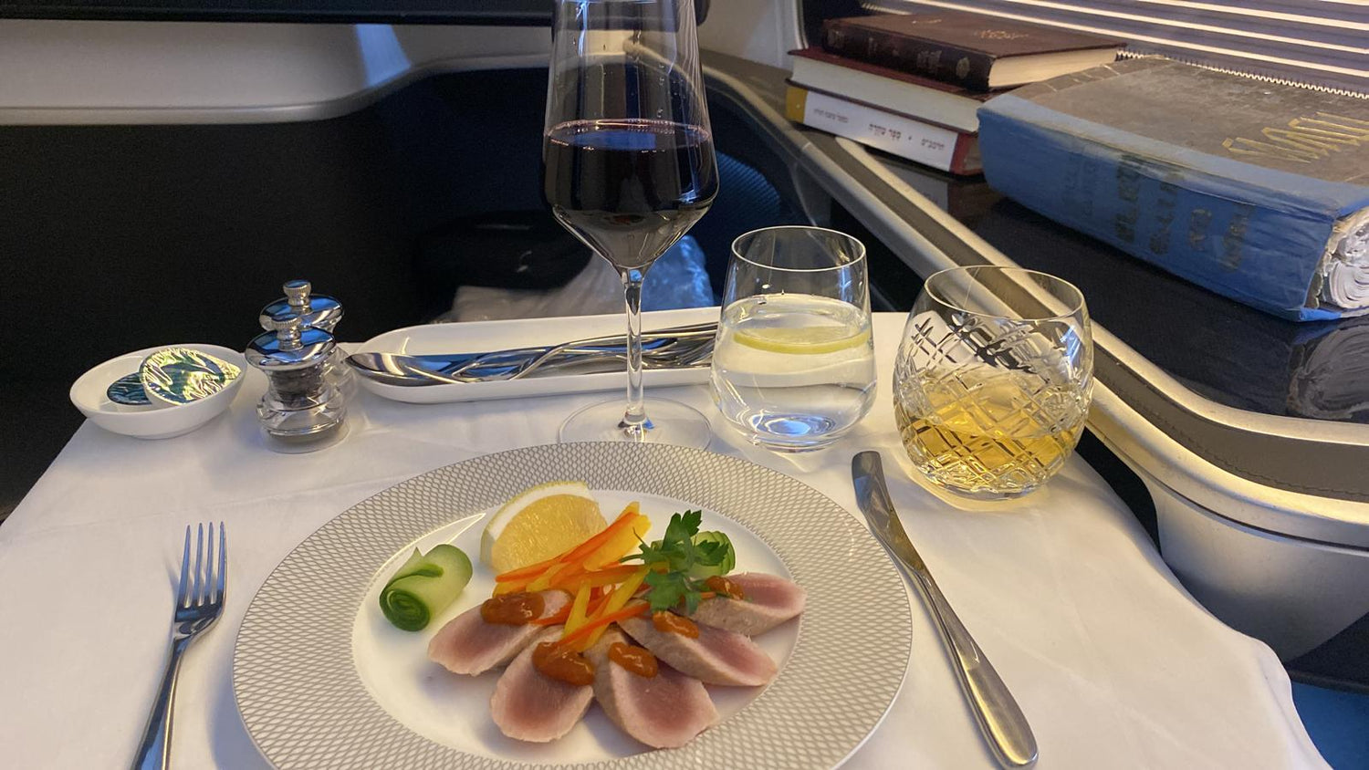 A First-Class Experience: Culinary Delight at 35,000 Feet